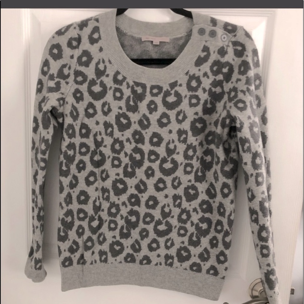 Gap Gray Leopard Print Sweater